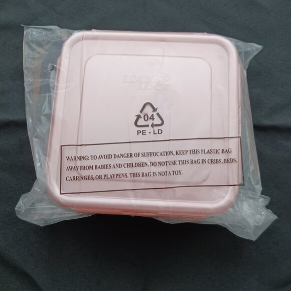 Lock & Lock storage containers w/ pink lids - Set of 3 - Picture 1 of 4